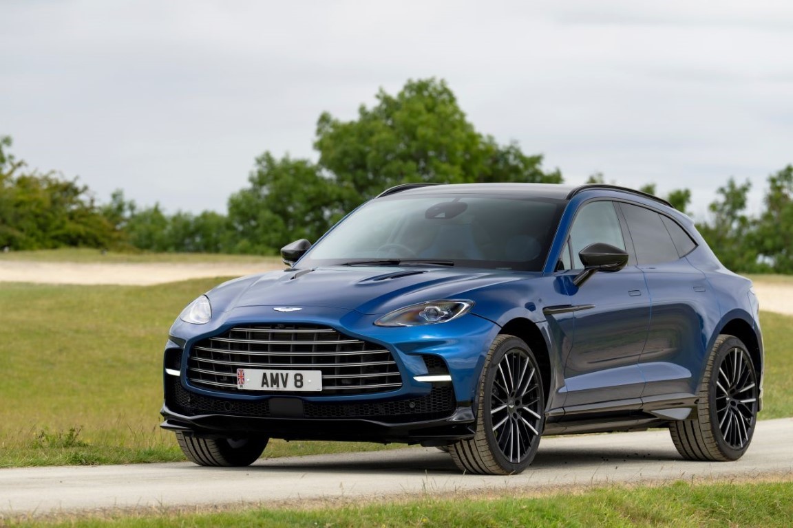 Aston Martin DBX 4.0 V8 707